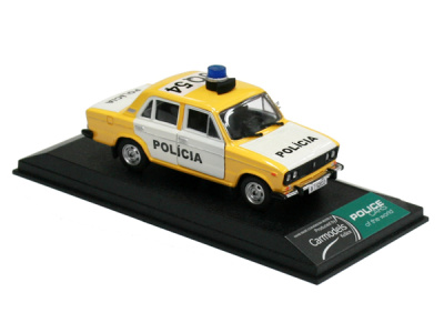 Bauer | M 1:43 | VAZ 2106 Lada - Polícia ČSFR (1990)