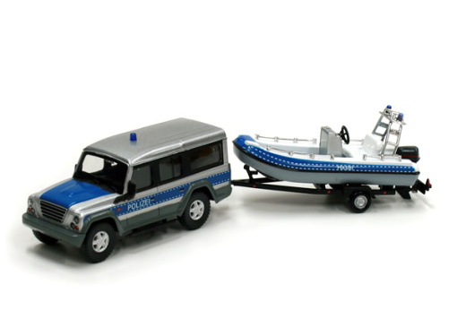 IVECO Massif + boat - Polizei